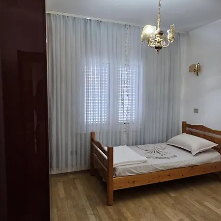 I ゲストハウス *